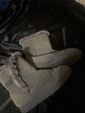 Women’s Faux Fur Lined Ankle Boots - Gray